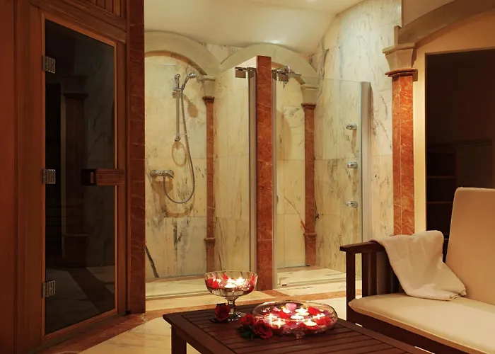 ホテル ヤナ パウラ Ii