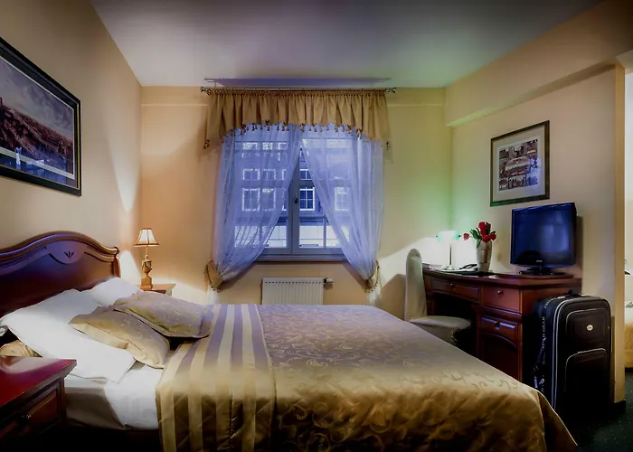 ホテル ヤナ パウラ Ii 4*