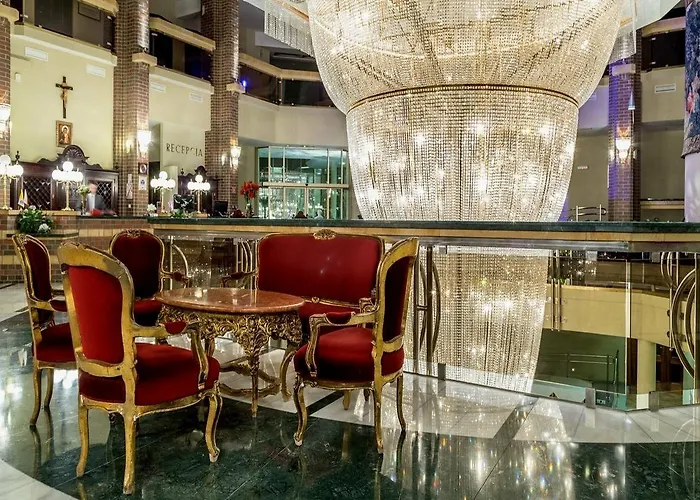 ホテル ヤナ パウラ Ii