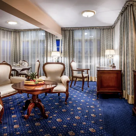 Hotell Im. Jana Pawla Ii