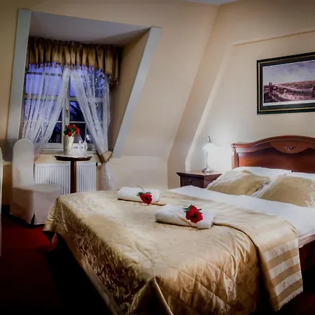فندق Im. Jana Pawla Ii 4*