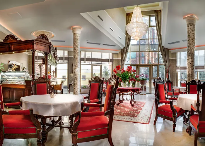 加纳帕拉二世国王酒店 酒店 4*