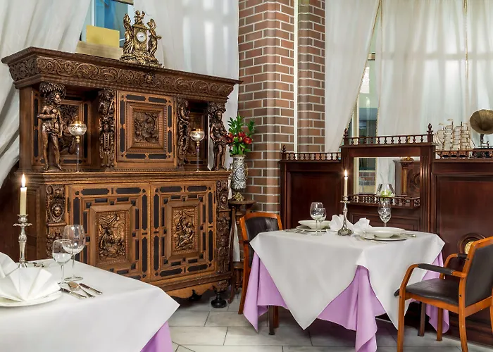 酒店 加纳帕拉二世国王酒店