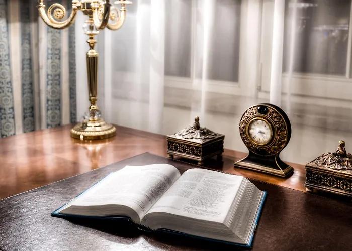 加纳帕拉二世国王酒店